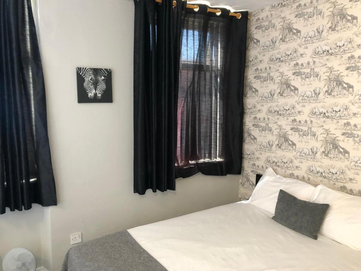 Ultimate Family Guest House Blackpool Exterior foto